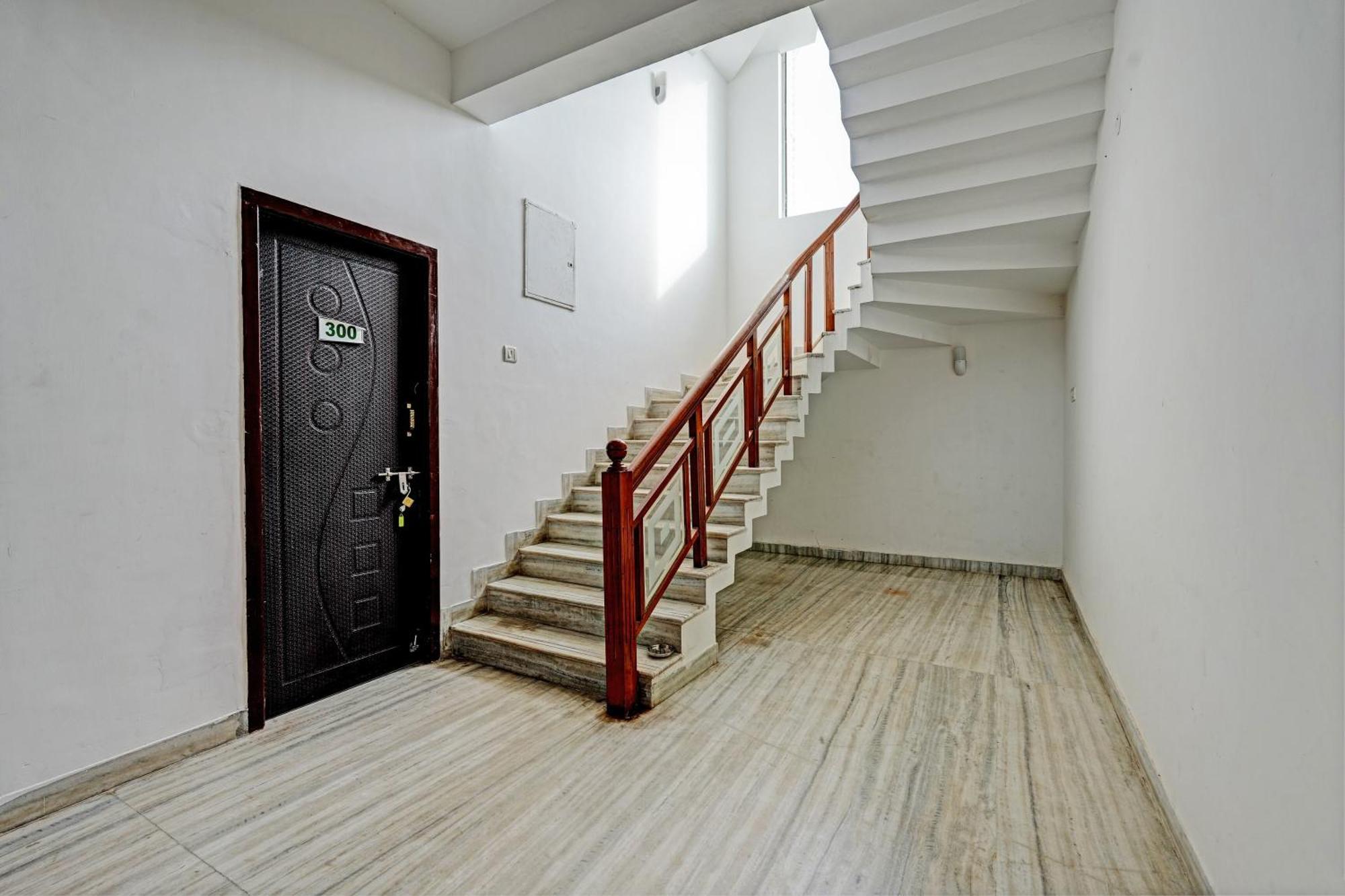 Oyo Flagship Ecr Goa Beach Resort Chennai Exterior photo